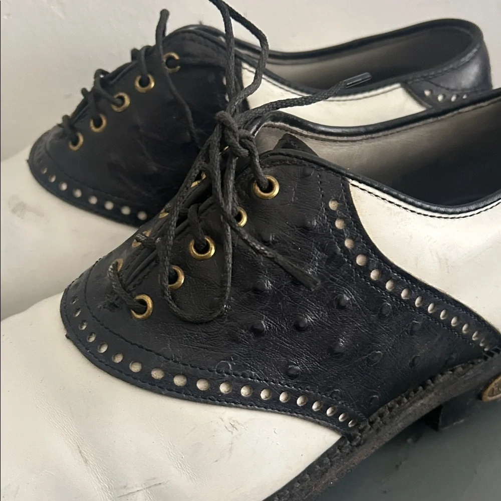 FootJoy, Men’s Size 9D Classic Dry Golf Shoes
